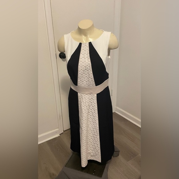 Dress Barn Color Block Lace Midi Dress 6 - Picture 1 of 6